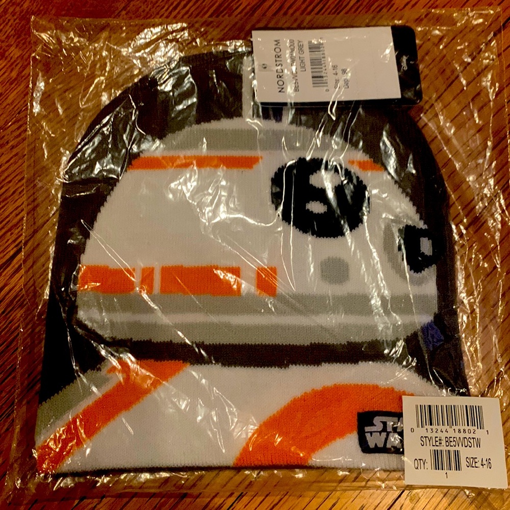 Star Wars BB8 winter hat